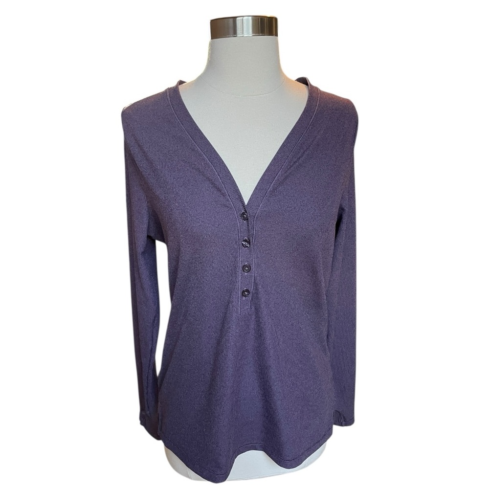 Athleta Uptempo Ribbed Henley Top Purple Plum Long Sleeve Semi-Fitted Shirt